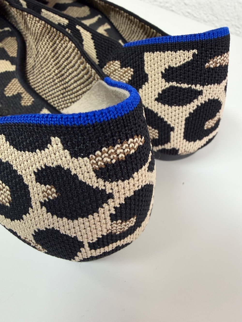 Rothys Leopard Pointy Toe Flats Size 11.5 - Picture 3 of 9